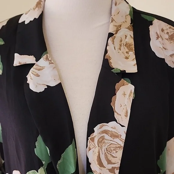 New! Forever 21 black floral large open light weight jacket. - Picture 2 of 11